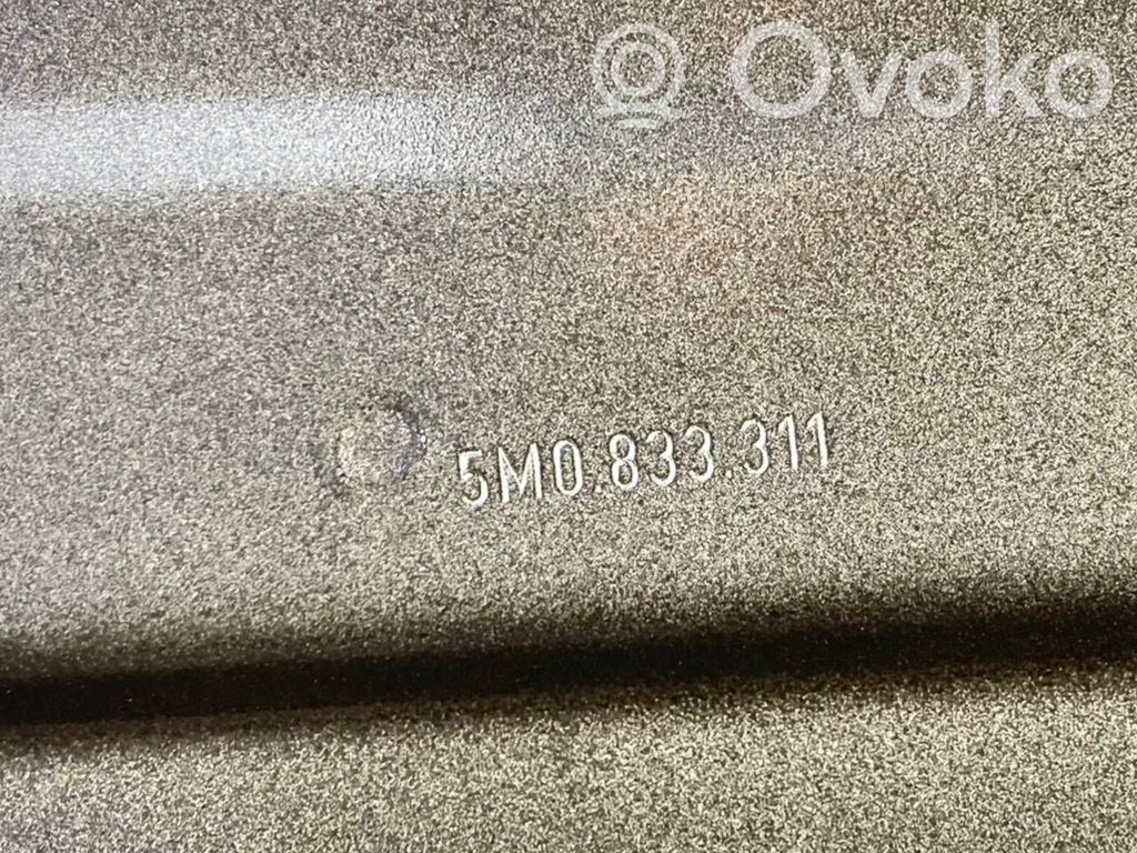 Aizmugurējās durvis