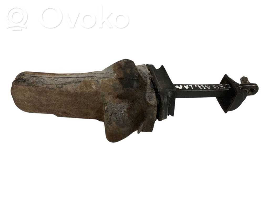 Durvju atvēruma ierobežotājs