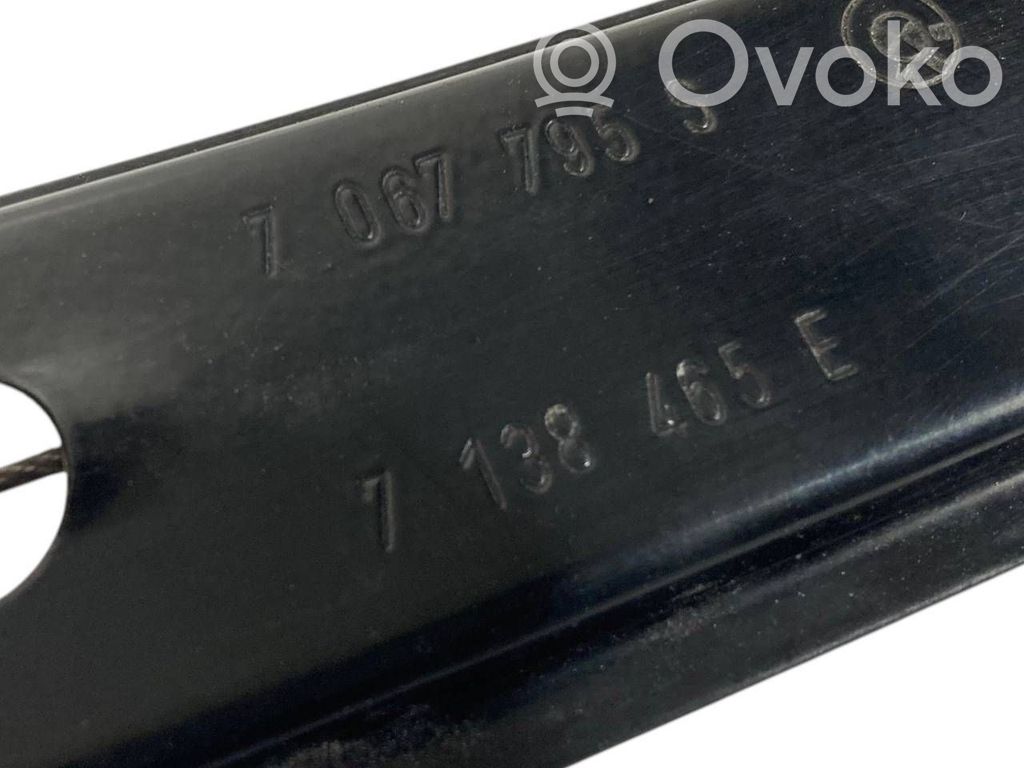 Priekšpusē elektriskā loga pacelšanas mehānisma komplekts
