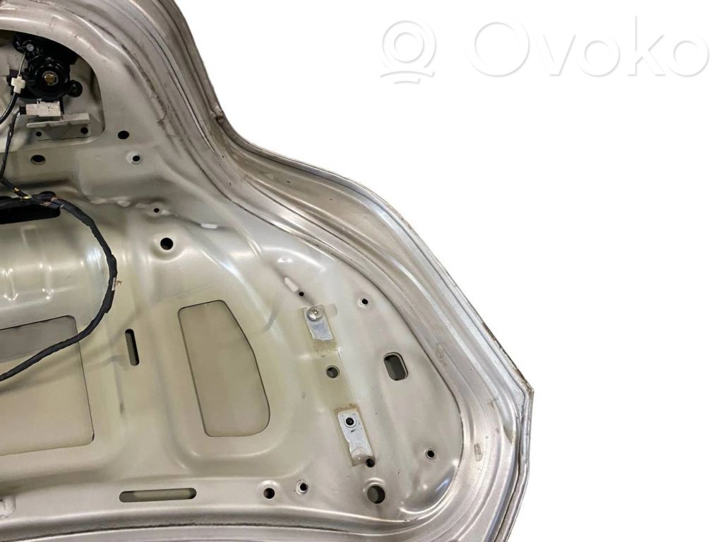 Aizmugurējais pārsegs (bagāžnieks)