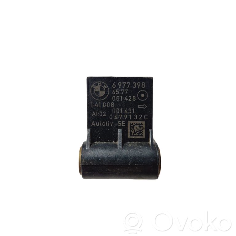Airbag impact sensor
