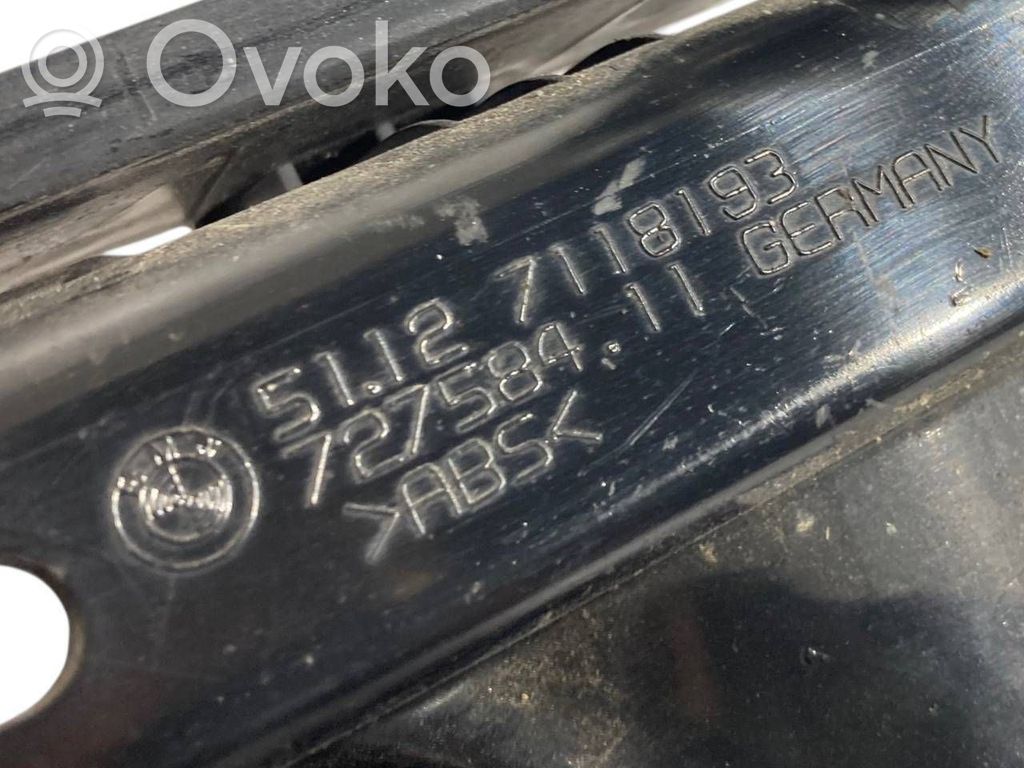 Aizmugurējā bufera montāžas kronšteins