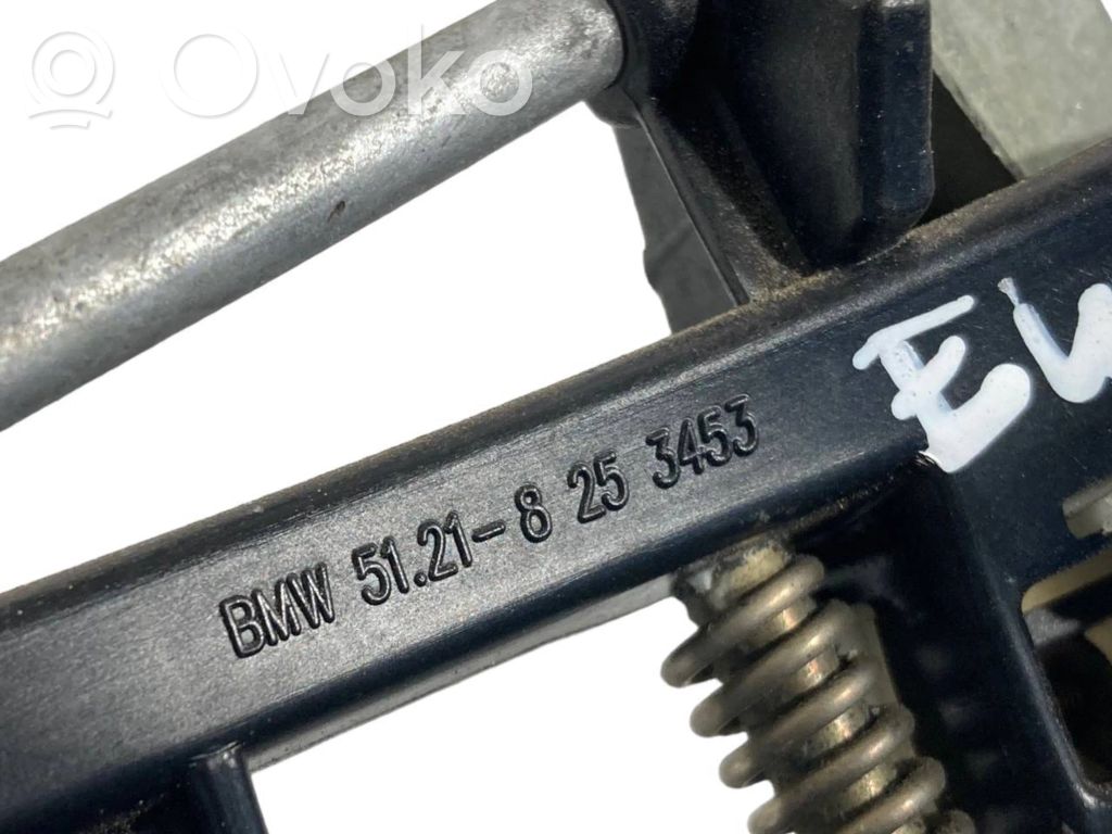 Держатель/кронштейн для внешней ручки открывания спереди