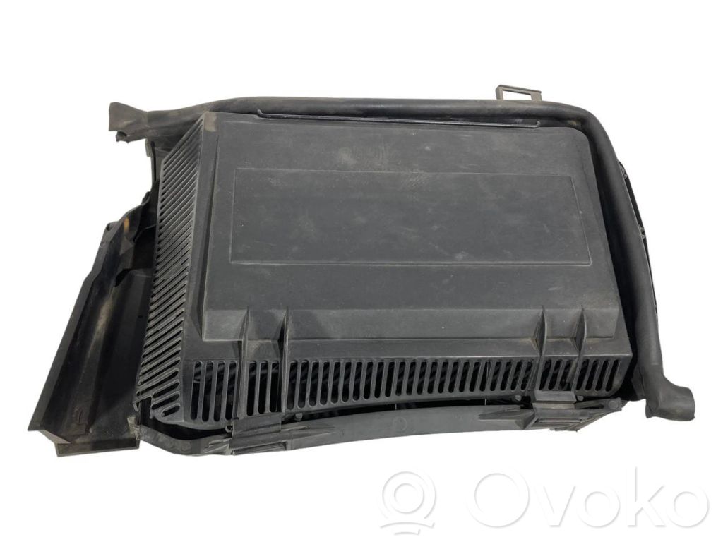 Plastic housing of the cabin air unit