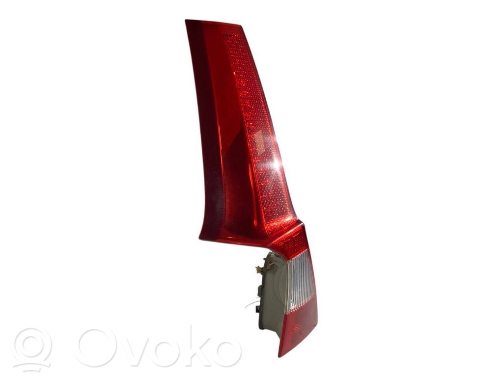 Taillight in the hood