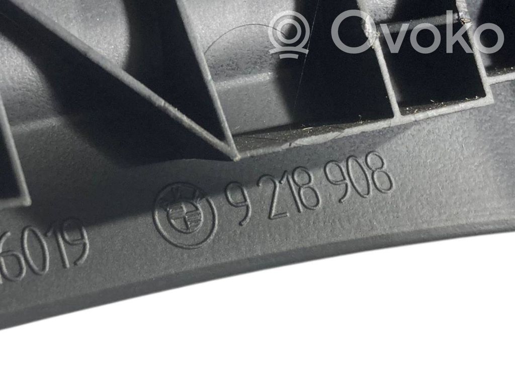 Cita veida salona detaļa