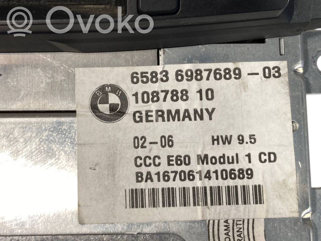 Radio / CD/DVD atskaņotājs / navigācija