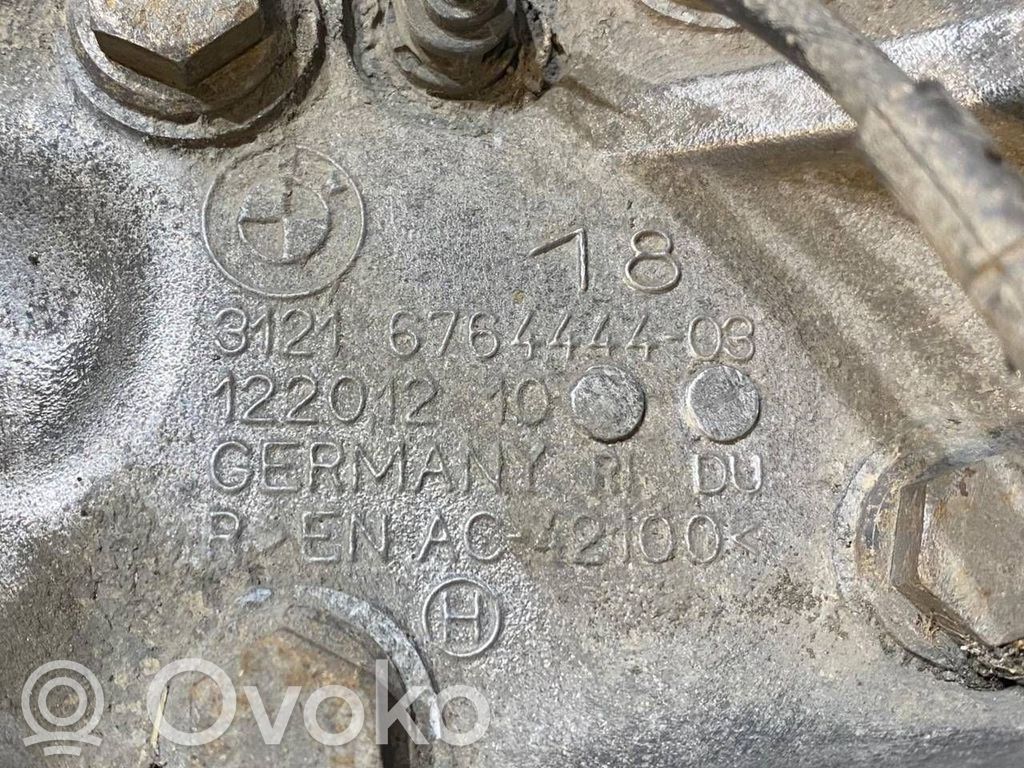 Priekšējā riteņa rumbas vārpstas šarnīrs (stupica, capfa)