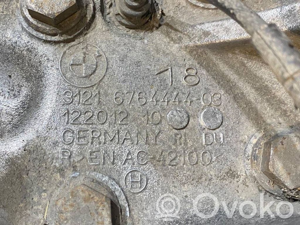 Priekšējā riteņa rumbas vārpstas šarnīrs (stupica, capfa)