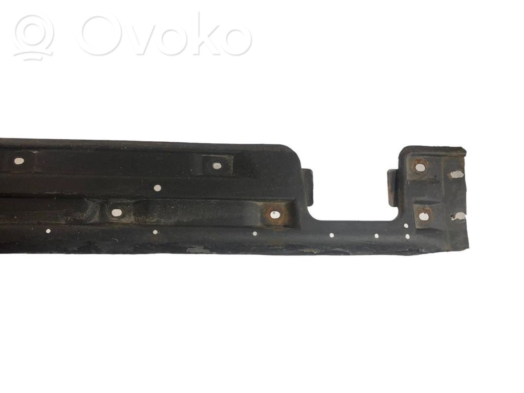 Side underbody protection