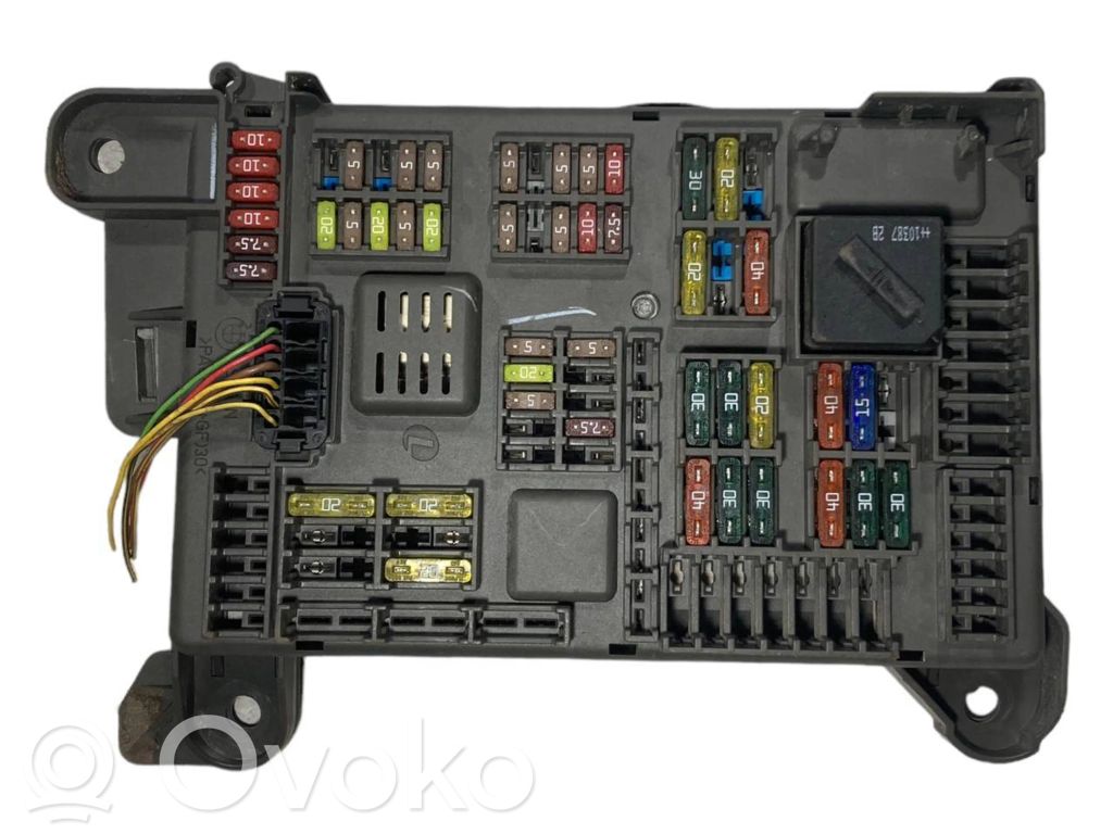 Fuse block