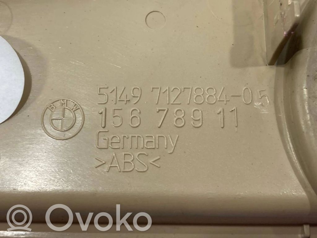 Cita veida salona detaļa