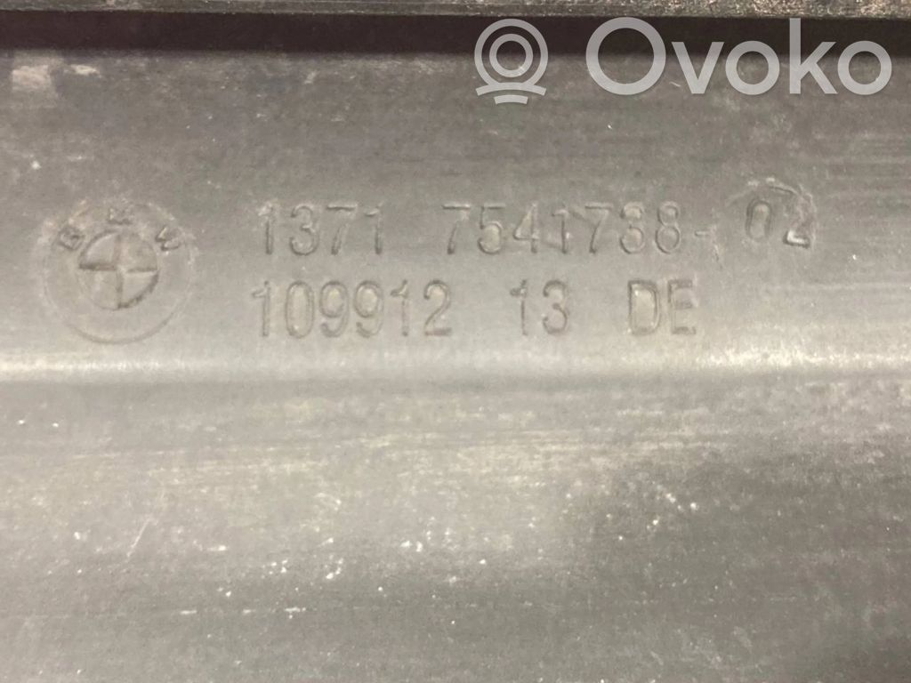 Air intake duct details