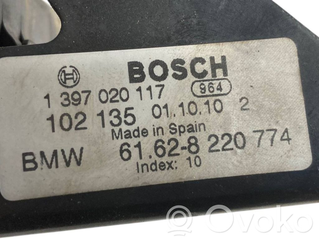 Aizmugurējā loga tīrītāja motoriņš