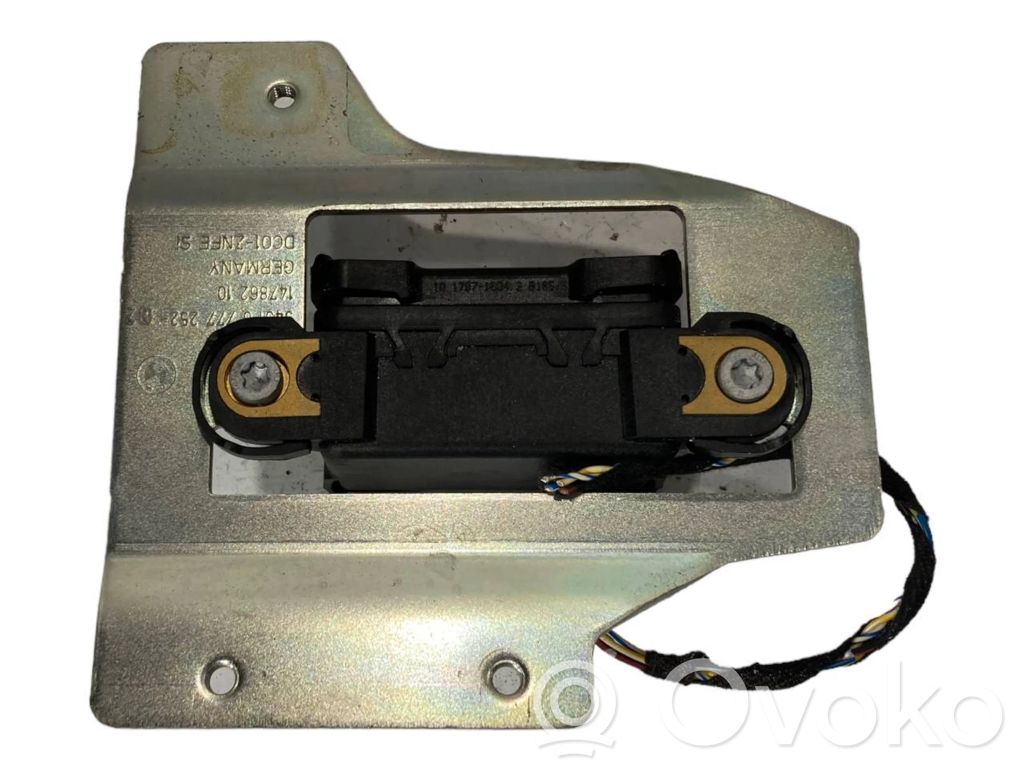 ESP (Electronic Stability Program) sensor (acceleration sensor)