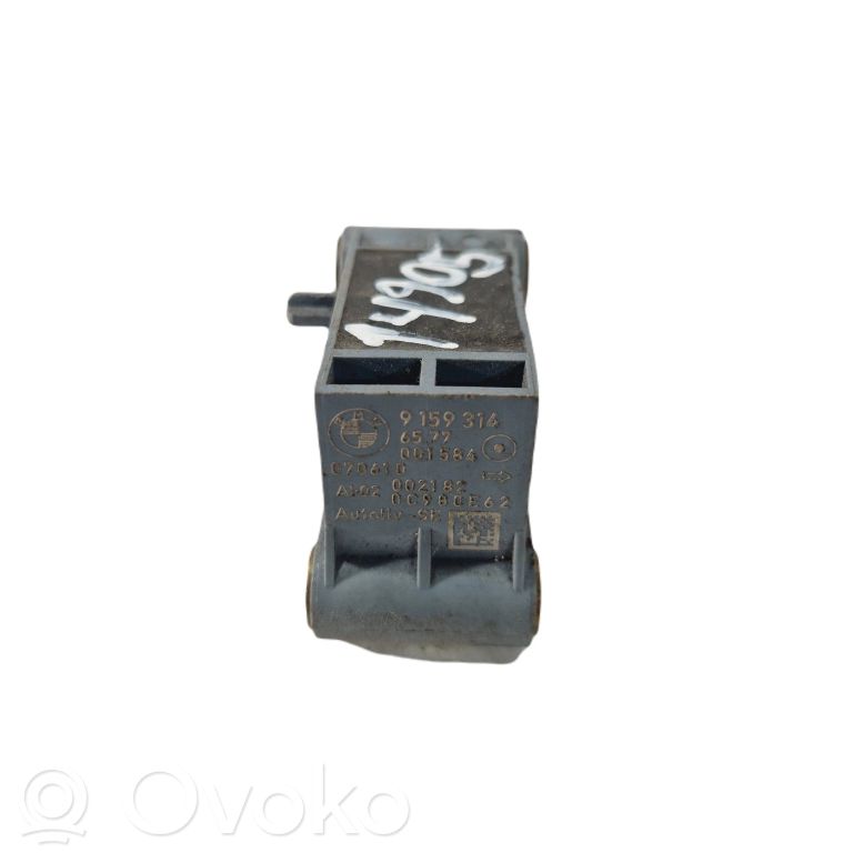 Airbag impact sensor
