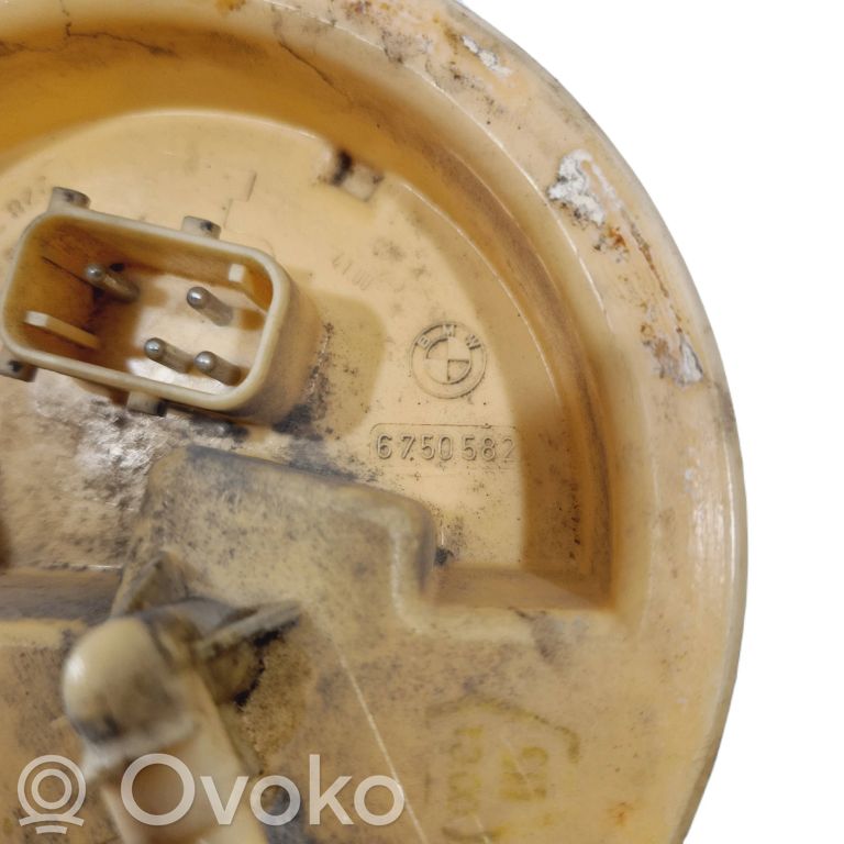 Топливный насос (в топливном баке)