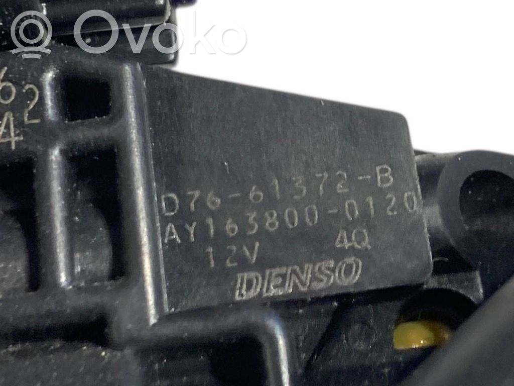 Aizmugurējā pārsega slēdzene