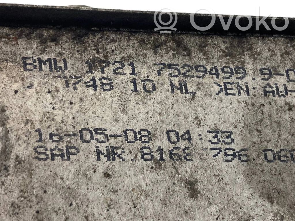 Transmisijas eļļas dzesētājs