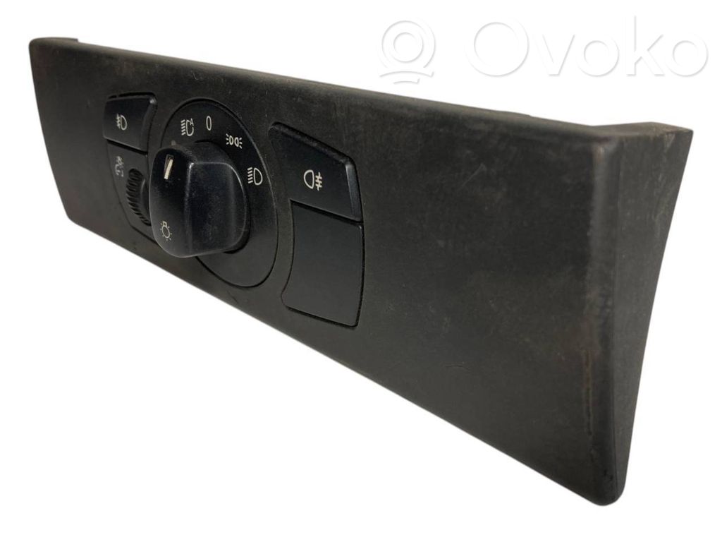 Headlight switch