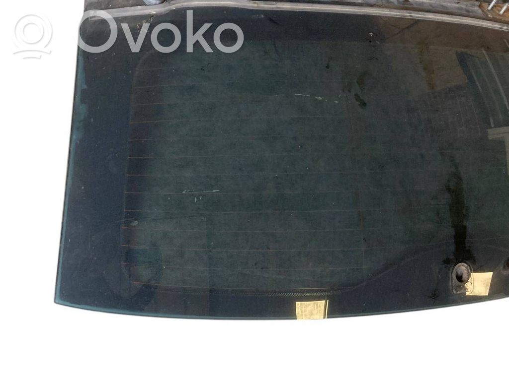 Заднее окно
