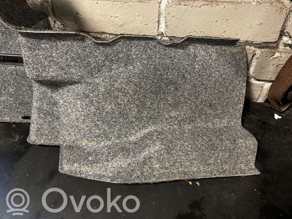 Боковая декоративная панель отделки