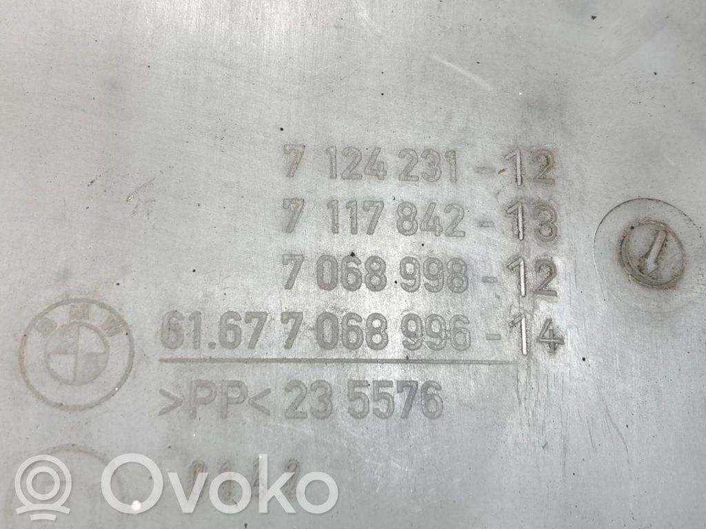 Бачок для жидкости для окон