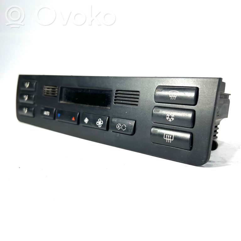 Air conditioning / climate control / interior heating control unit (in the passenger compartment)
