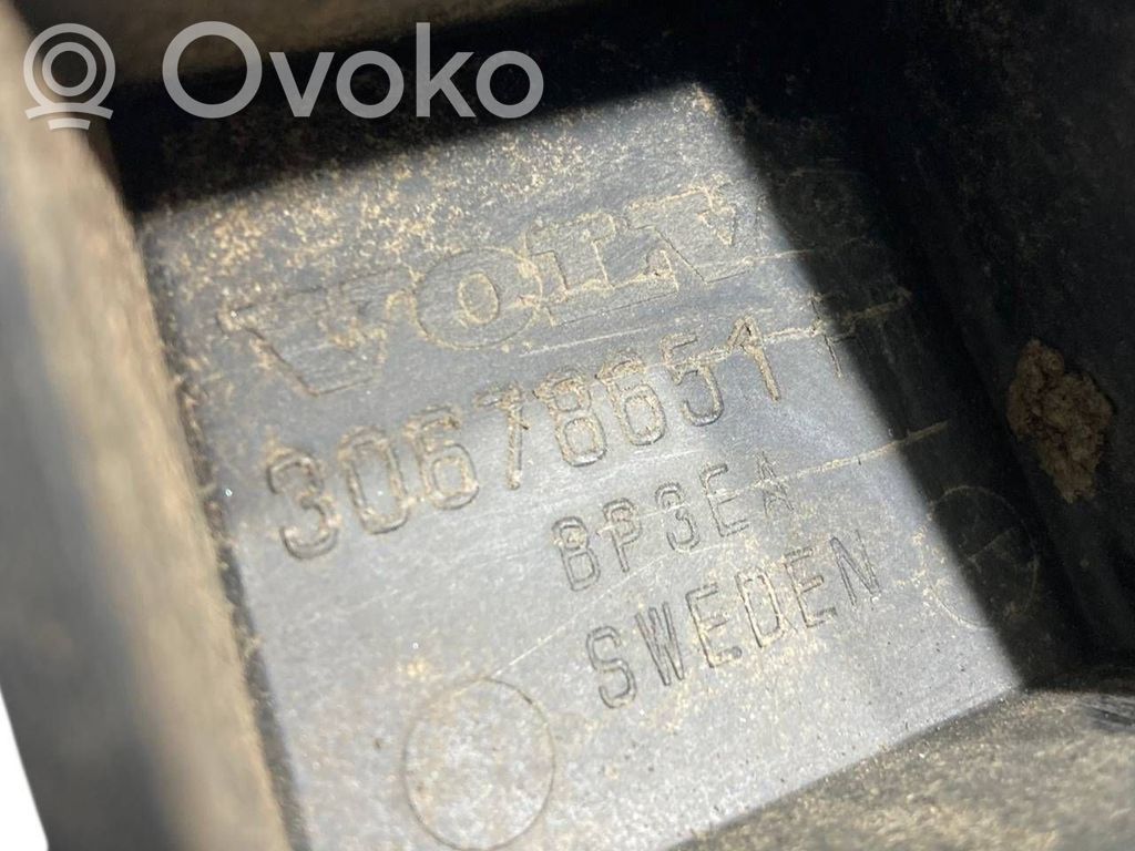 Aizmugurējā bufera montāžas kronšteins