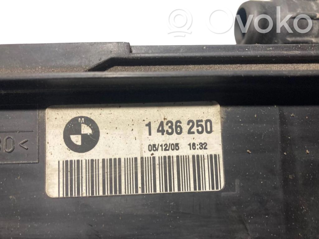 Radiatoru paneļa sānu daļa (televizors)