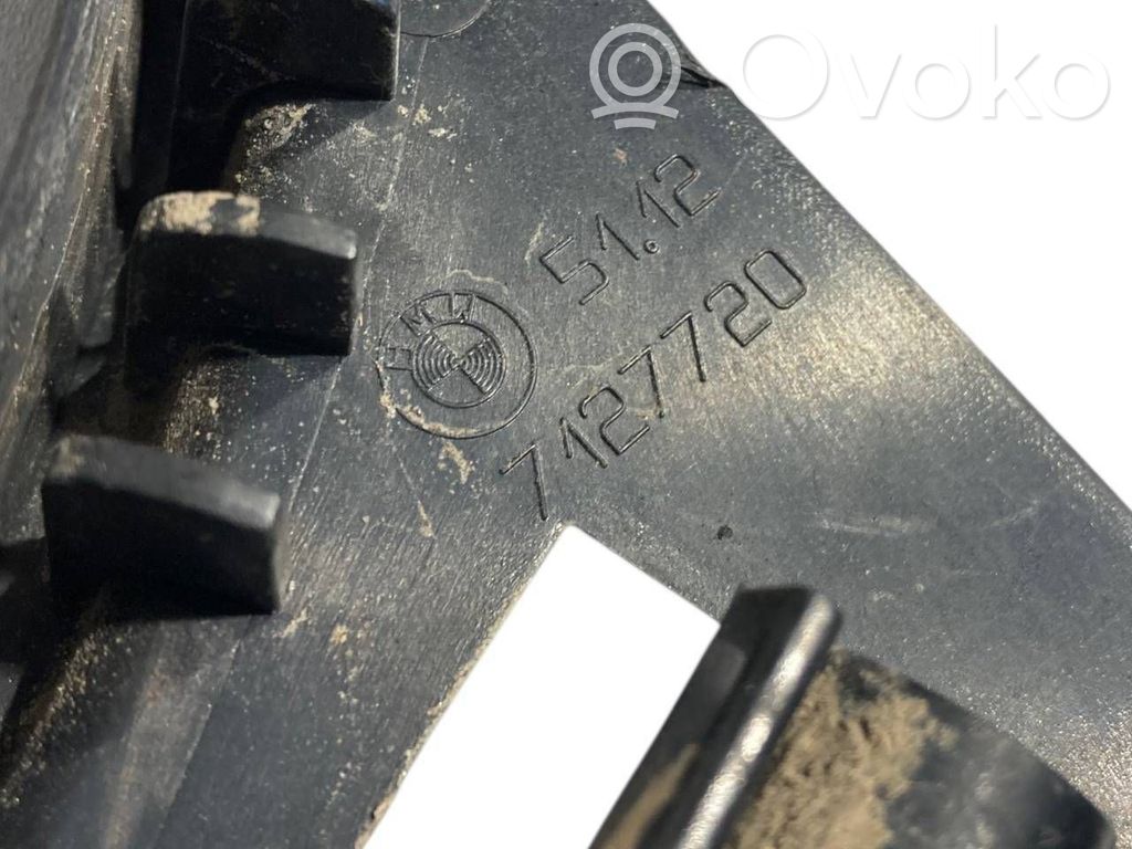 Aizmugurējā bufera montāžas kronšteins