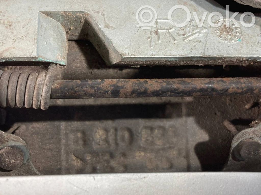 External opening handle