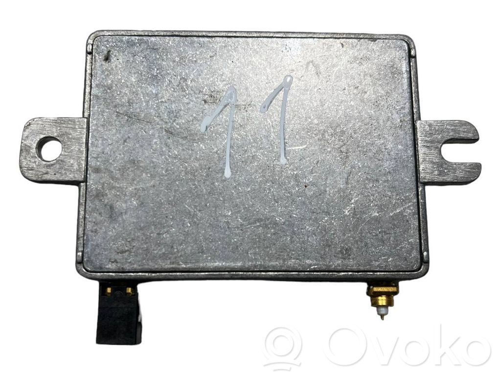 Antenna amplifier