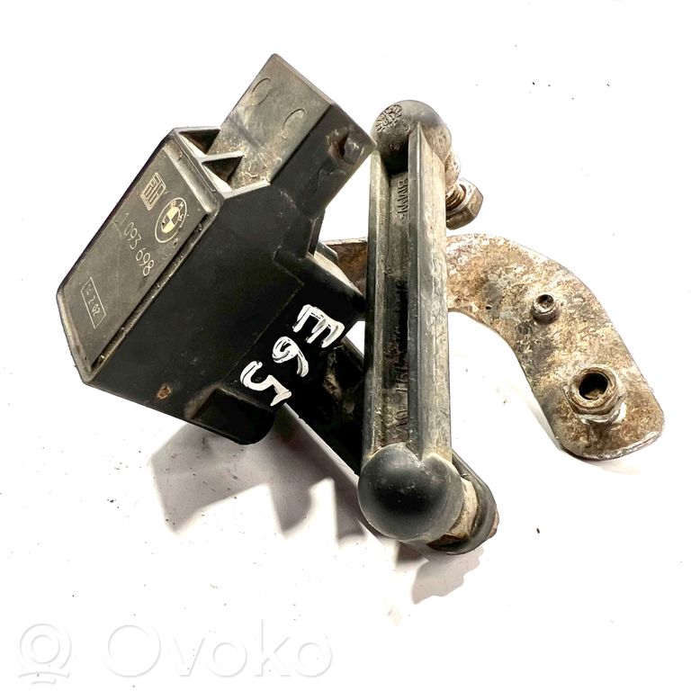 Augstuma sensors (priekšējo lukturu)