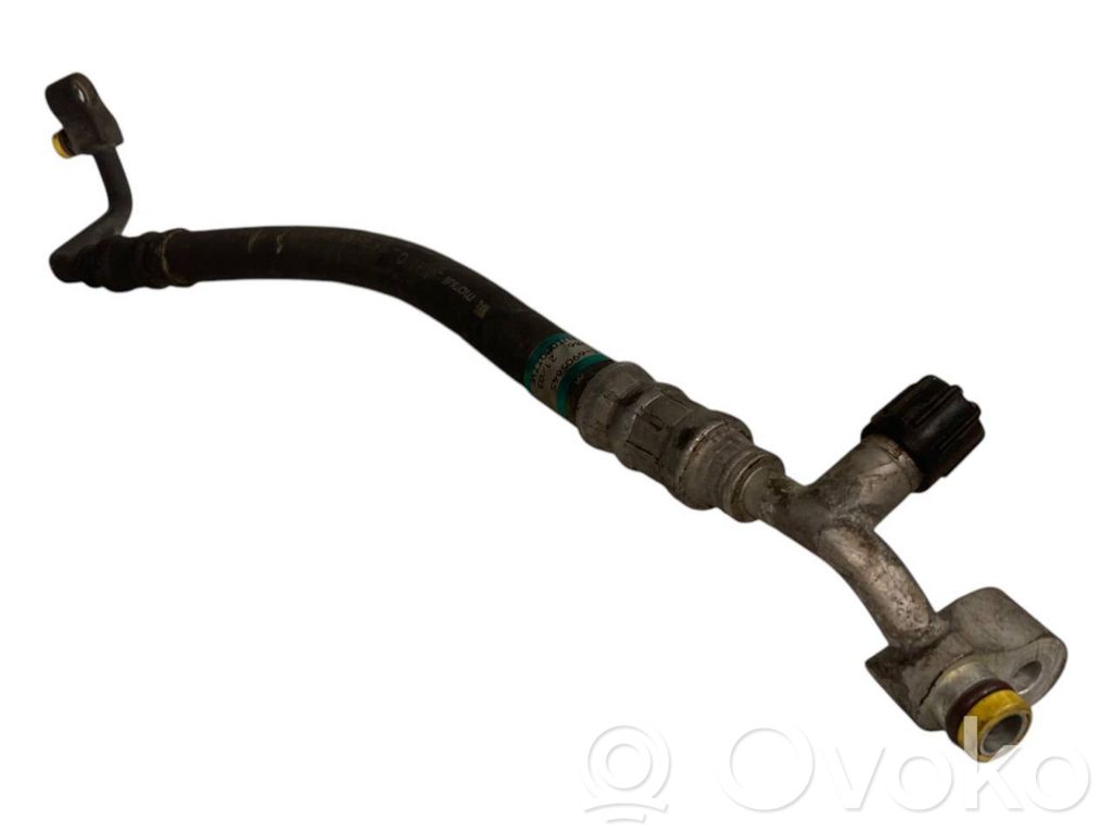 Air conditioner pipe(s) / hose(s)