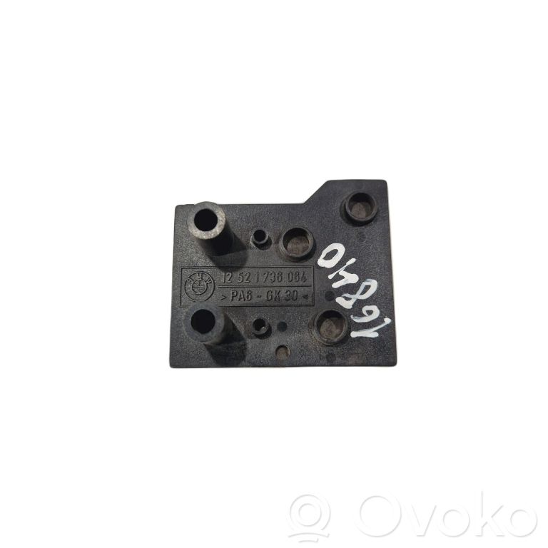 Positive wire connection assembly