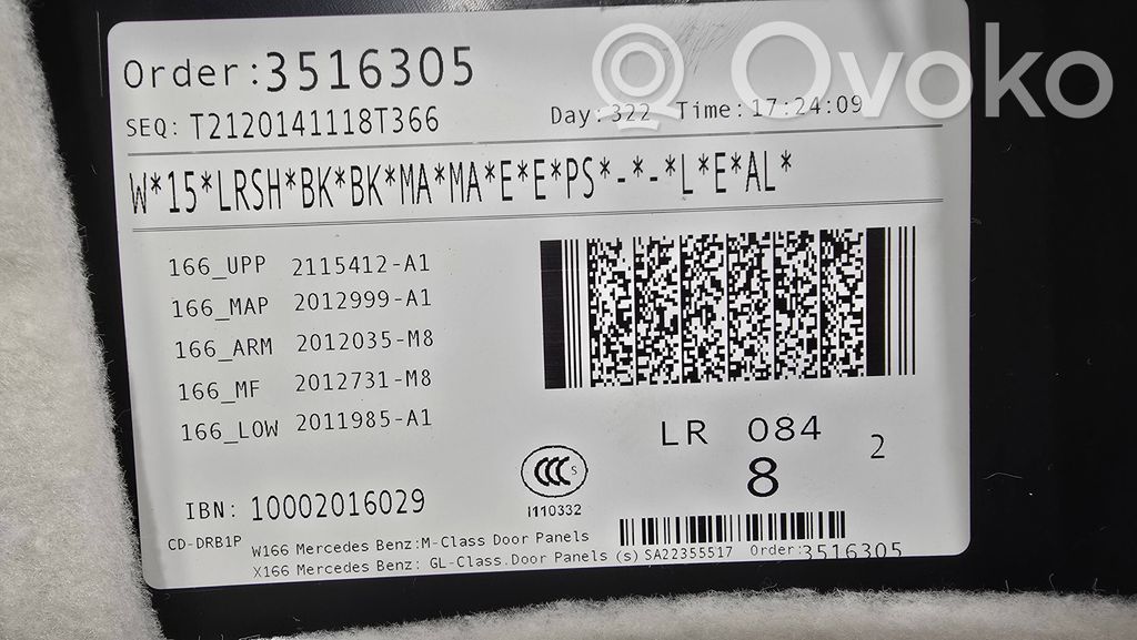 Apšuvums aizmugurējām durvīm