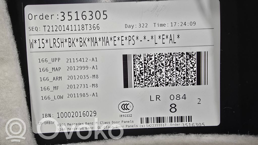 Apšuvums aizmugurējām durvīm