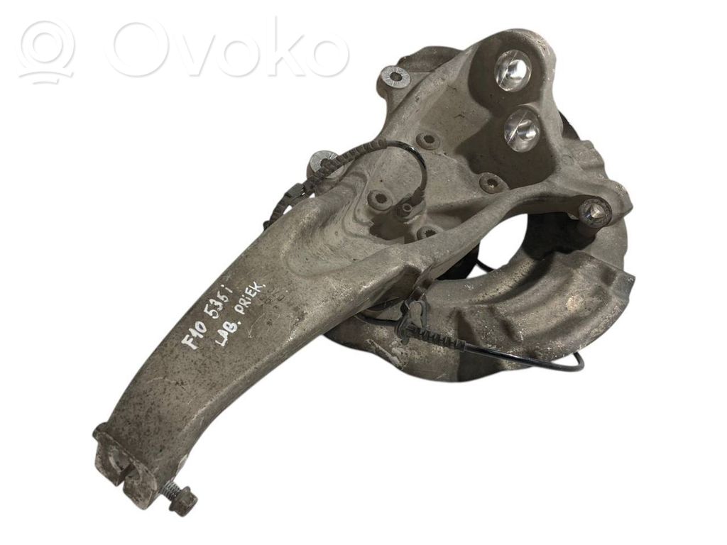 Priekšējā riteņa rumbas vārpstas šarnīrs (stupica, capfa)