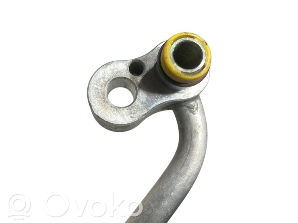Air conditioner pipe(s) / hose(s)