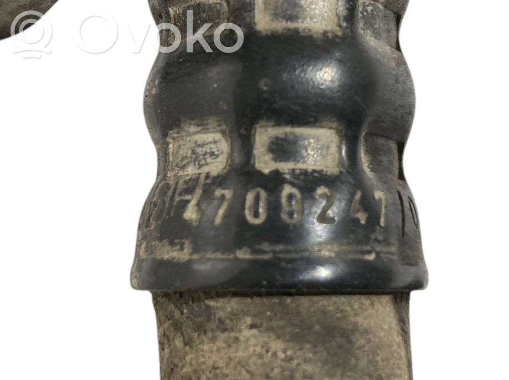 Pārnesumkārbas eļļas dzesētāja caurulīte (-es) / šļūtene (-es)