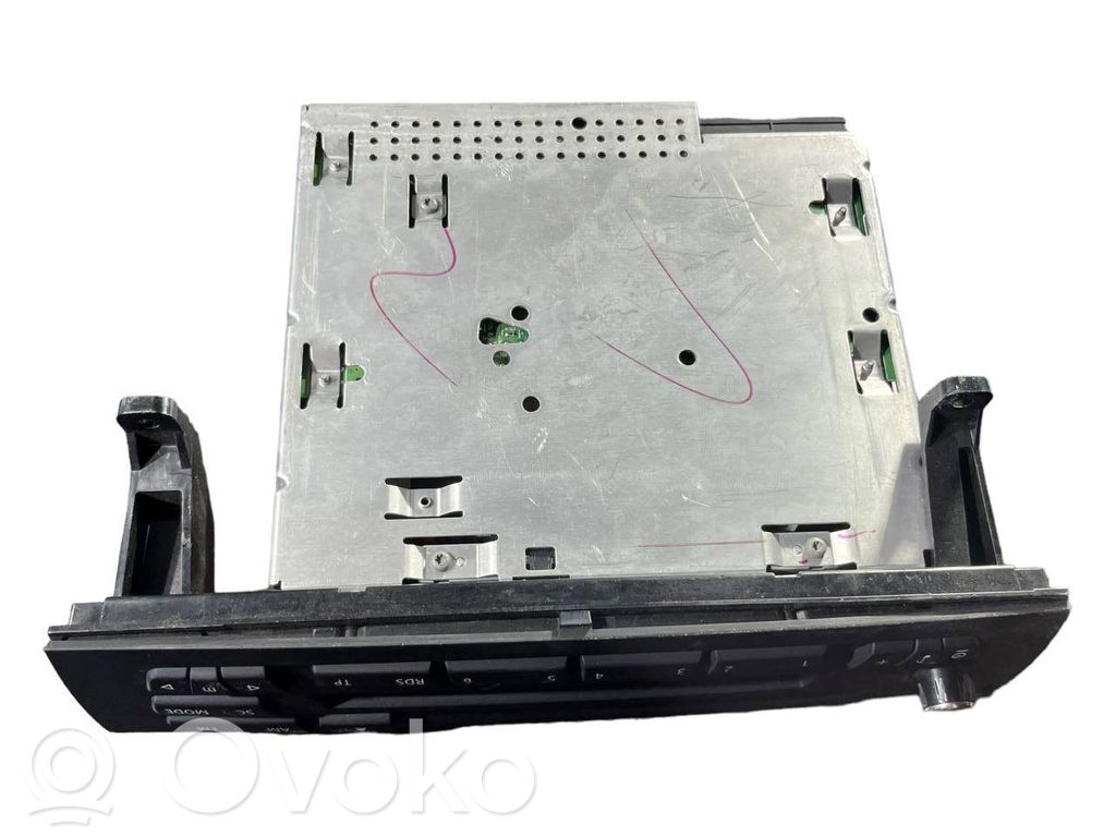 Radio / CD/DVD player / navigation