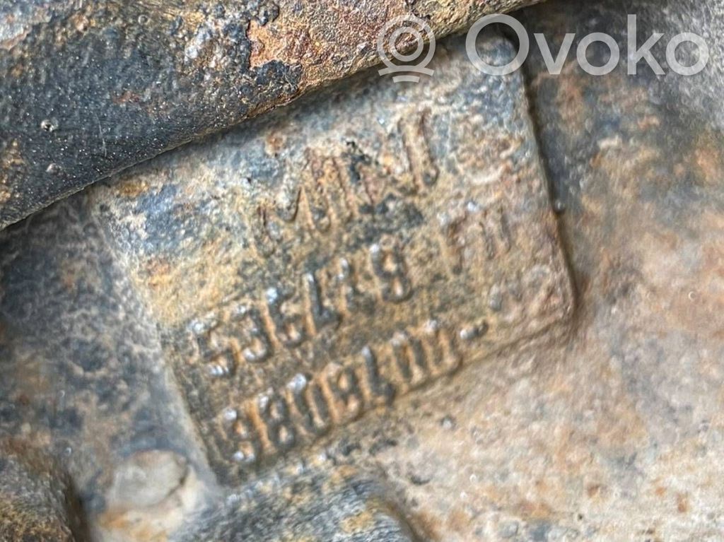Priekšējā riteņa rumbas vārpstas šarnīrs (stupica, capfa)