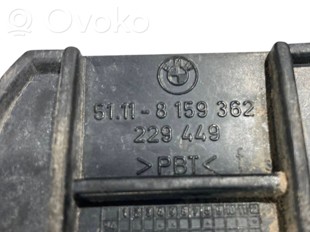 Priekšpusē bampera turētājs