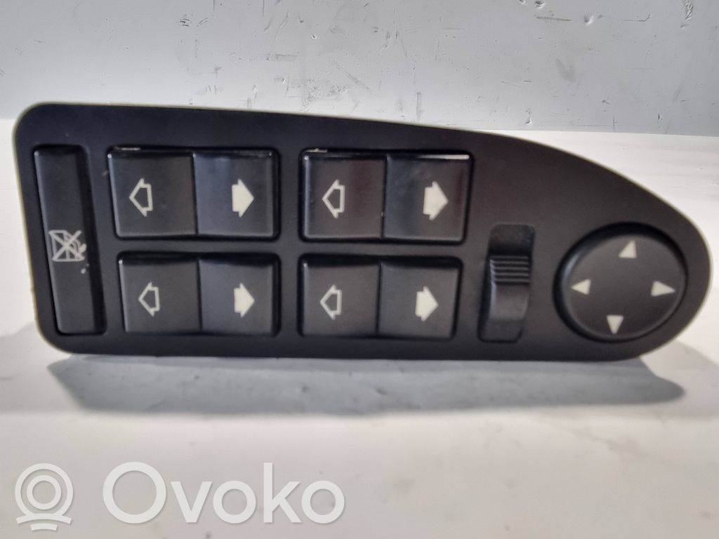 Window lift control switch(es)