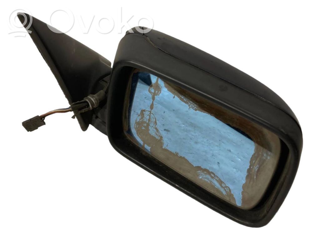 Mirror (electrically controlled)