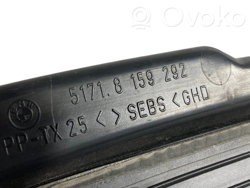 Stikla tīrītāja slotiņas