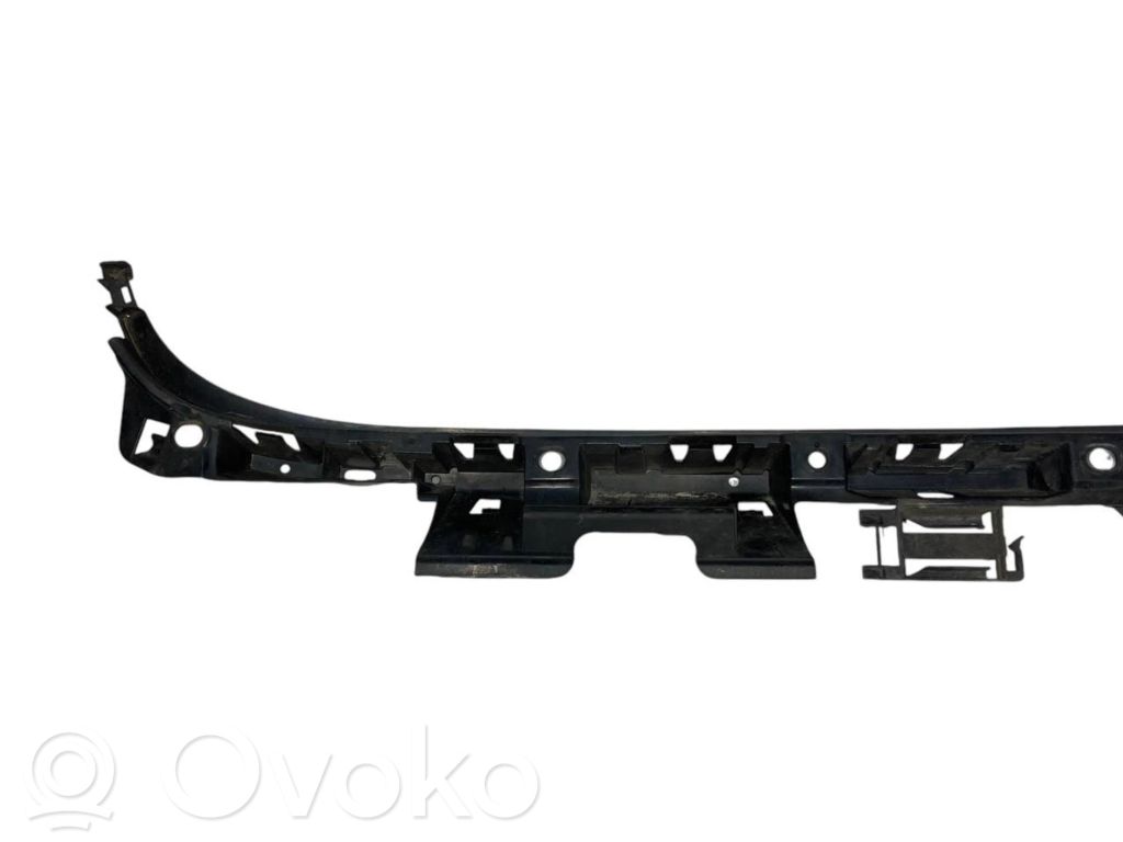 Rear bumper mounting bracket