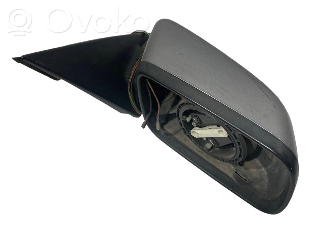 Mirror (electrically controlled)