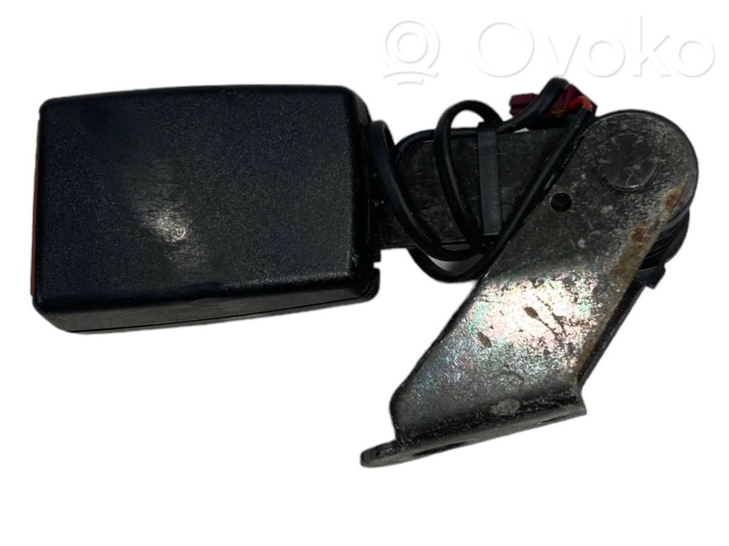Rear belt buckle